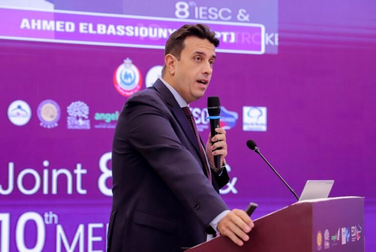 الدكتور أحمد البسيوني